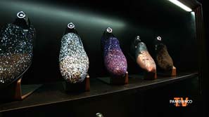 Jimmy Choo, collezione ispirata a Jimi Hendrix