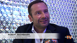 Swarovski: “3 o 4 acquisti entro il 2020″. Anche in Italia