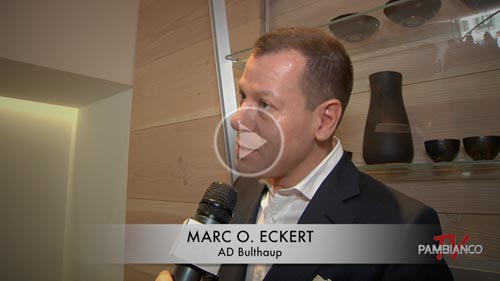 Bulthaup abbatte i confini tra cucina e living