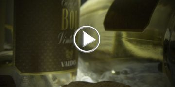 Valdo si allea con il francese Gérard Bertrand