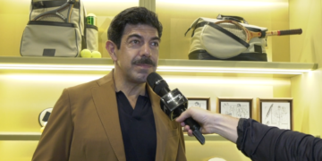Pierfrancesco Favino racconta sul Lungarno la nuova collezione Pineider