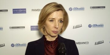 Langen: “Continueremo a crescere in Italia con essence e Catrice”